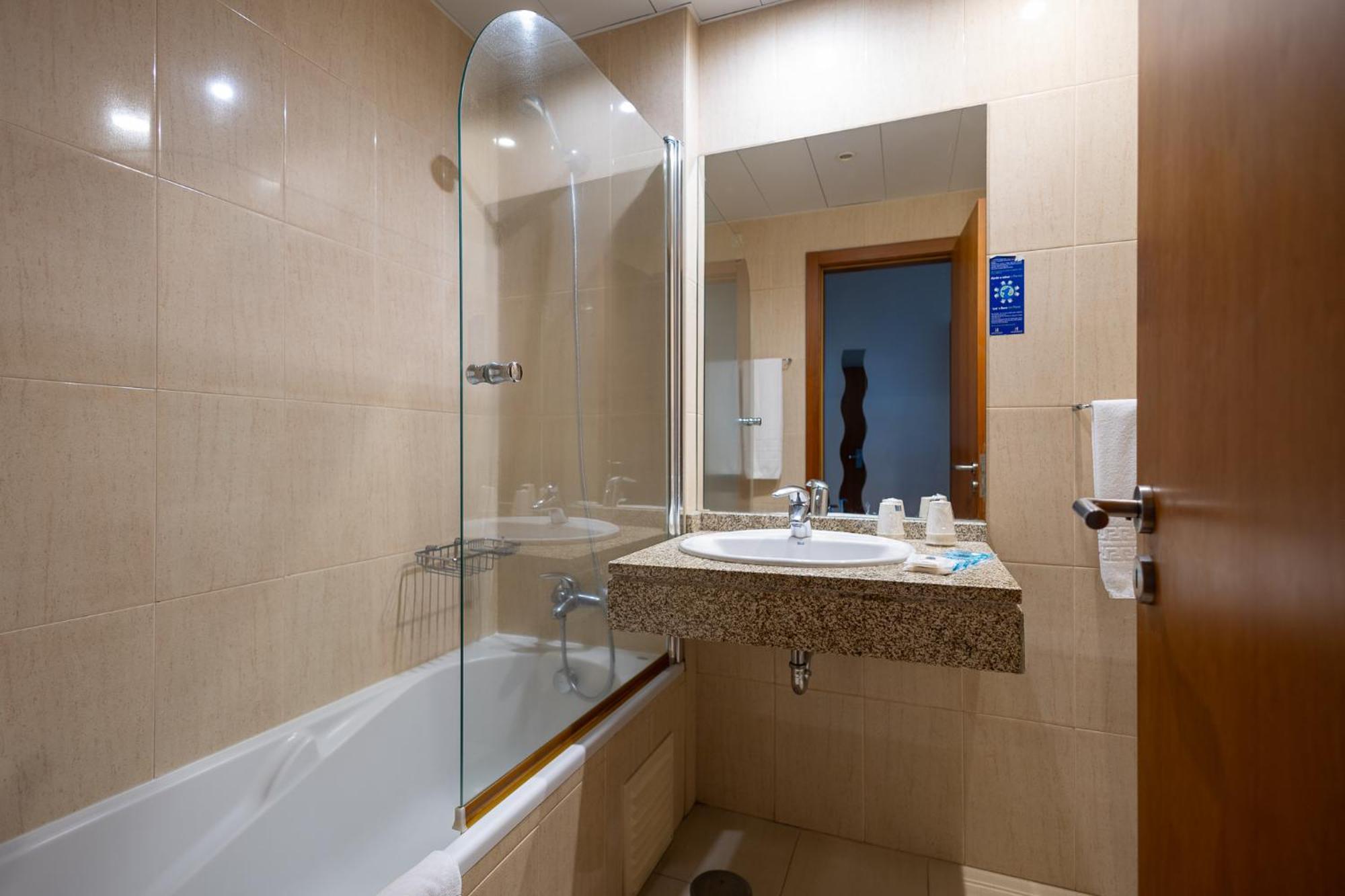 Hotel Apartamentos Geres Ribeiro Eksteriør bilde