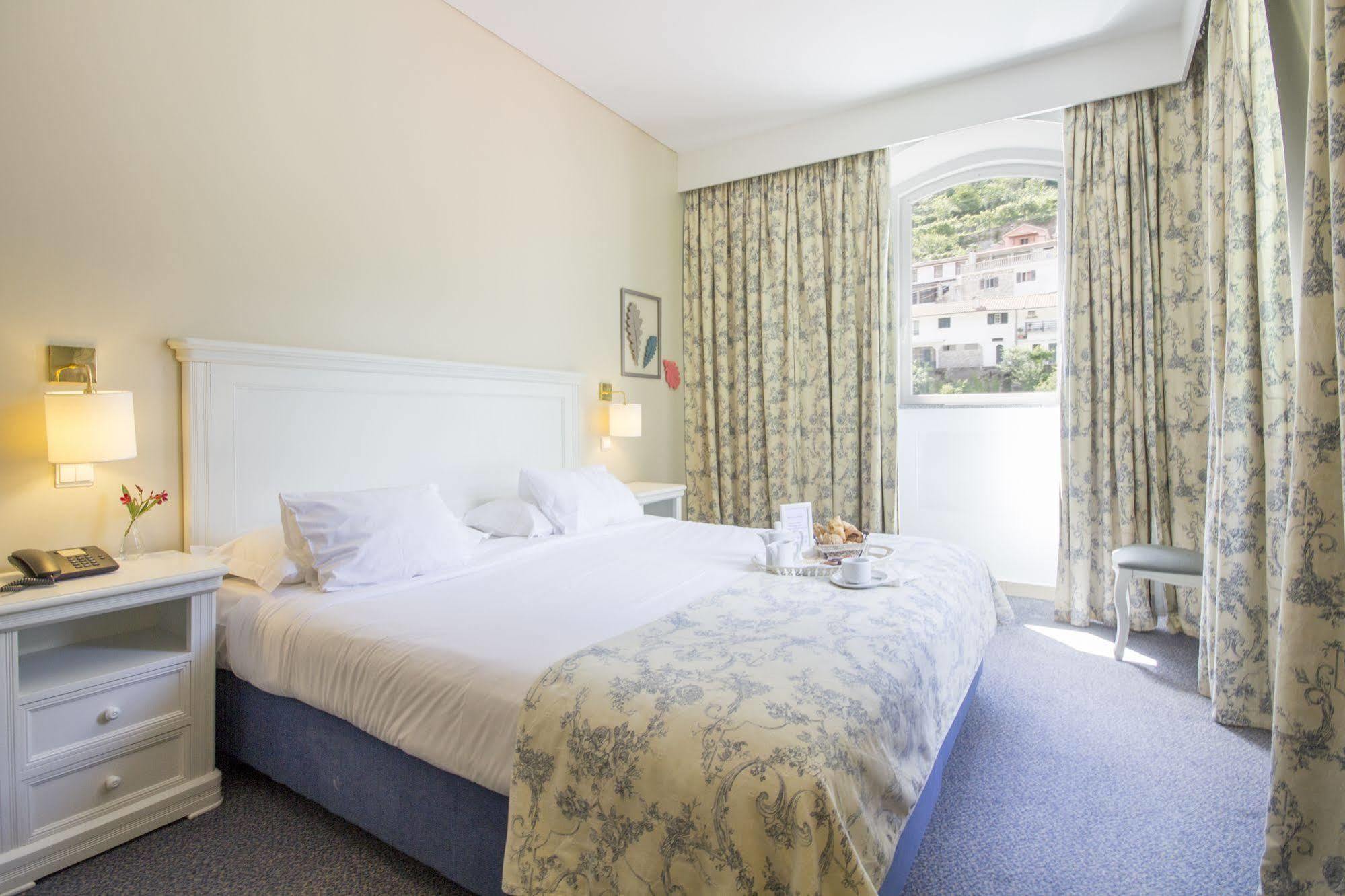 Hotel Apartamentos Geres Ribeiro Eksteriør bilde